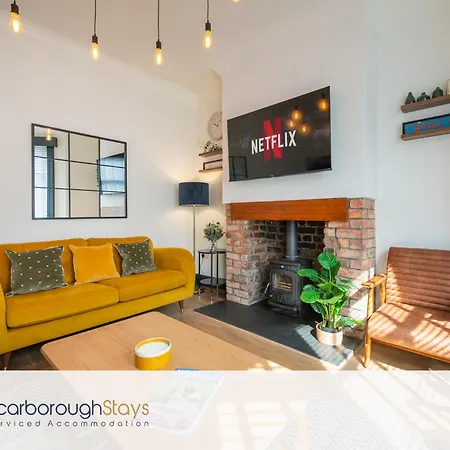 Holiday home - Darcey House Scarborough