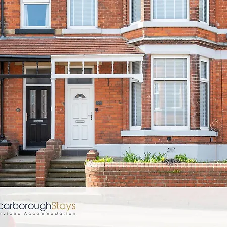 Dom wakacyjny - Darcey House Scarborough