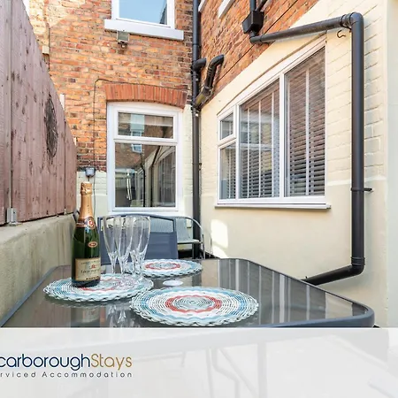 - Darcey House Dom wakacyjny *